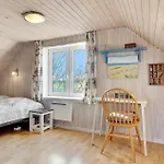 Two-bedroom With Sea View 04