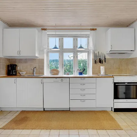 2 Bedroom Awesome Home In Thyholm