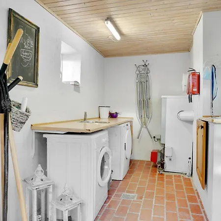 Holiday home Two-bedroom With Sea View 04 Thyholm