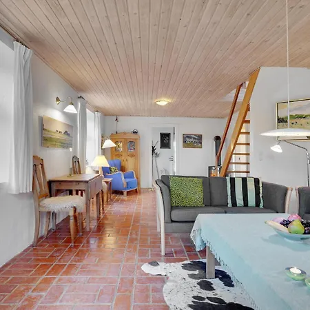 Two-bedroom With Sea View 04